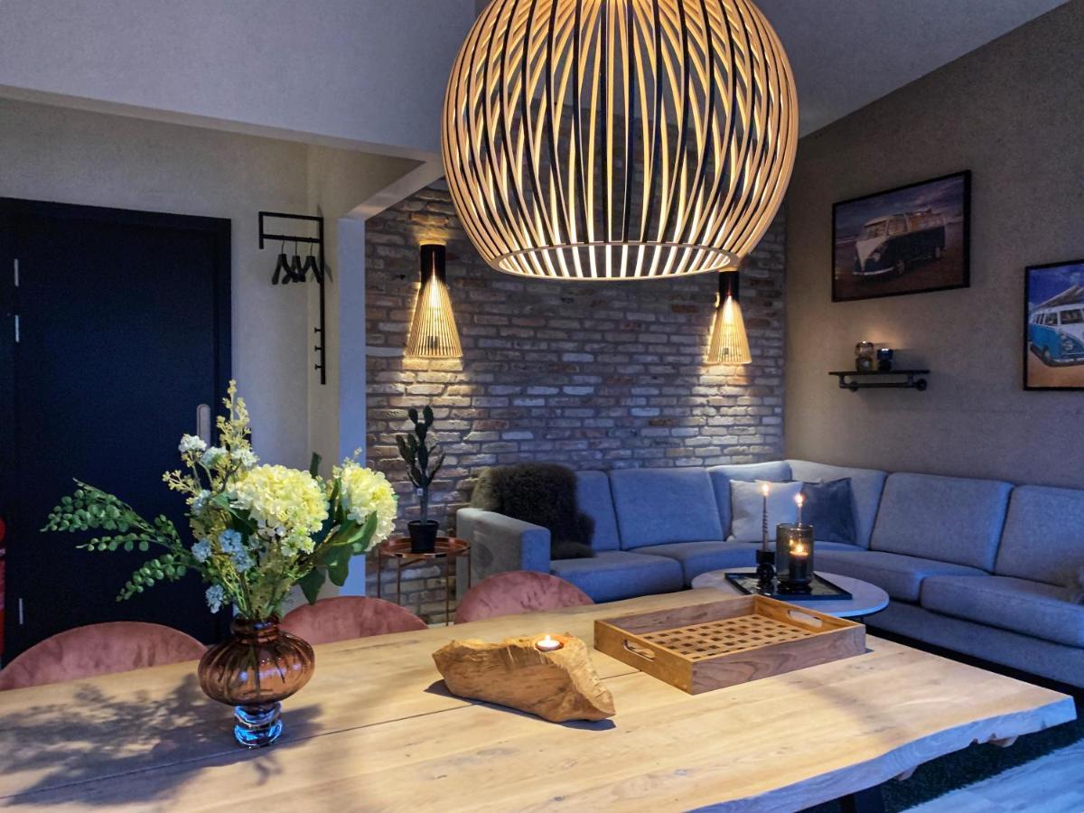 Broncks Apartment 1 - Modern 2-Bedroom In The Heart Of ทอร์สเฮาน์ ภายนอก รูปภาพ