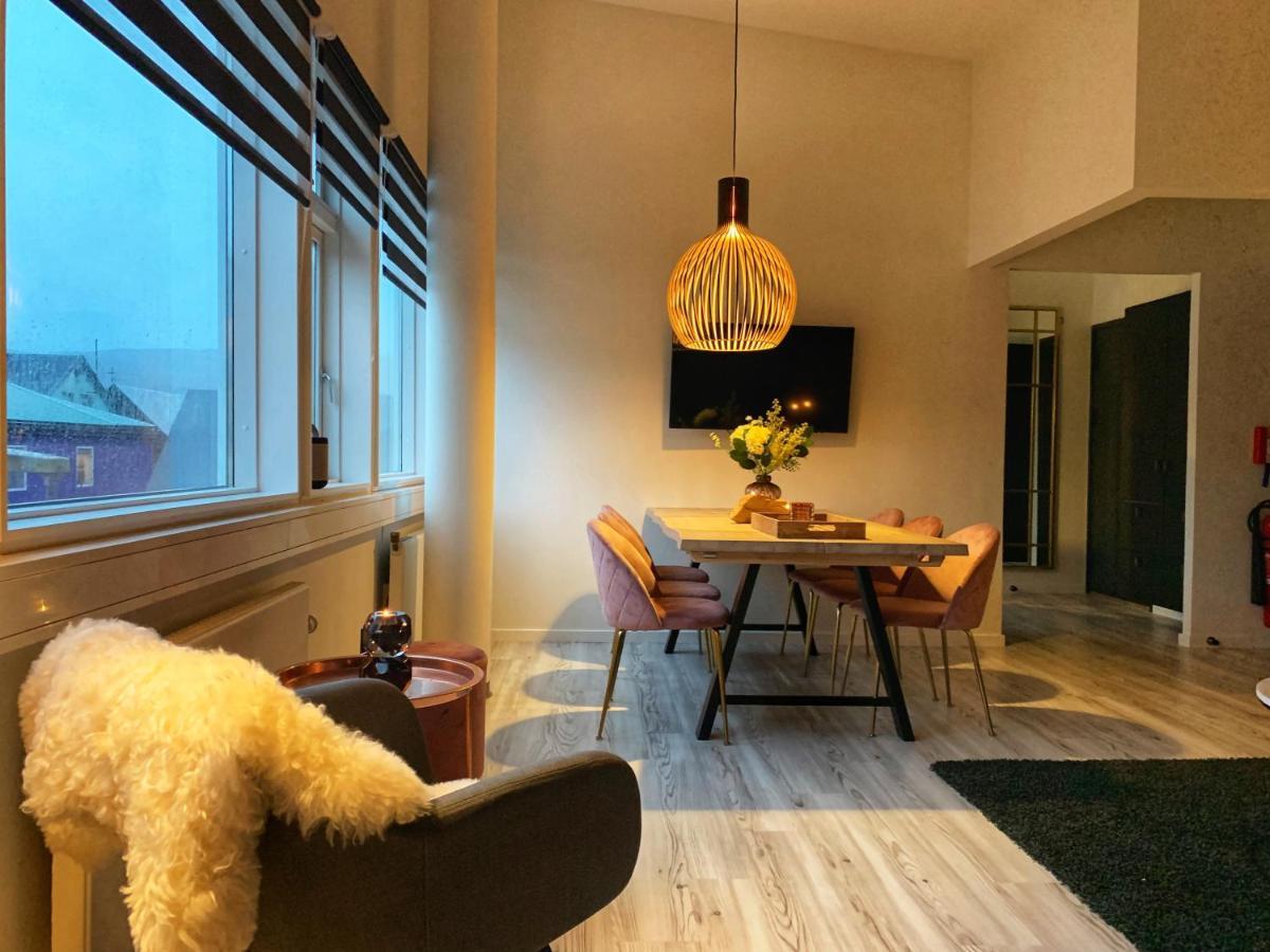 Broncks Apartment 1 - Modern 2-Bedroom In The Heart Of ทอร์สเฮาน์ ภายนอก รูปภาพ